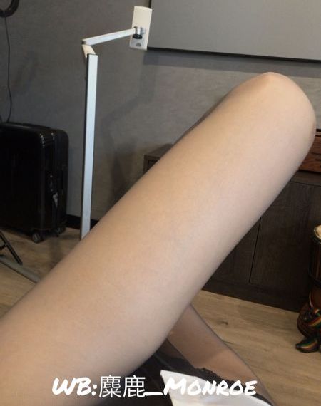 爱人在线观看_十万网红美女美酱