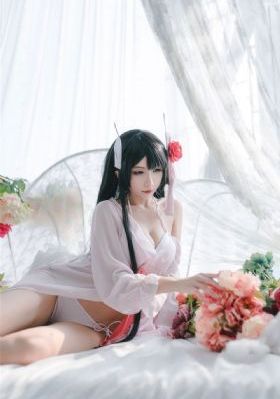 情侣奴伺候女王_DVD电影全集观看